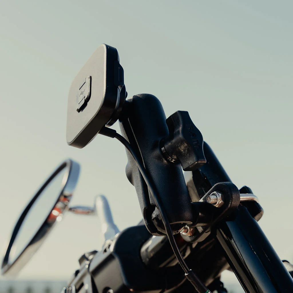 Ball Mount | Charging Locking Qi2 | 1in - Image 5