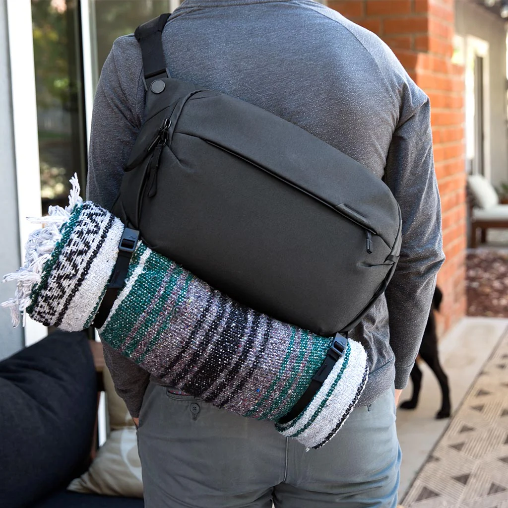 Everyday Sling | 6L | Black - Image 10