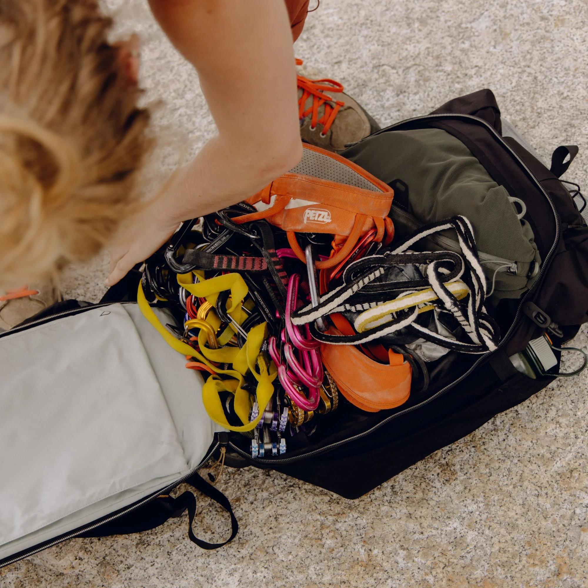 Outdoor Backpack | 25L | Black - Image 8