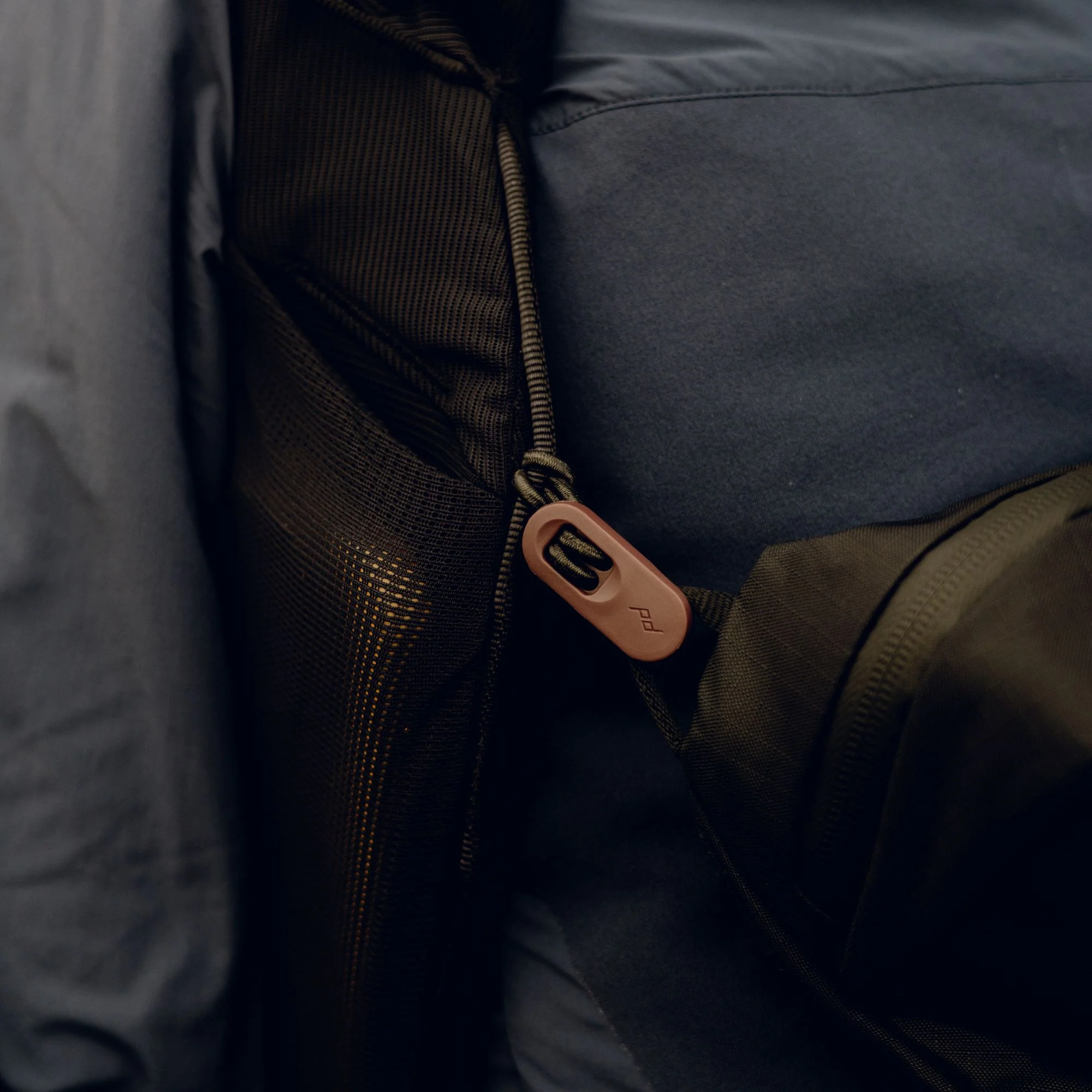 Outdoor Sling | 2L | Black - Image 7